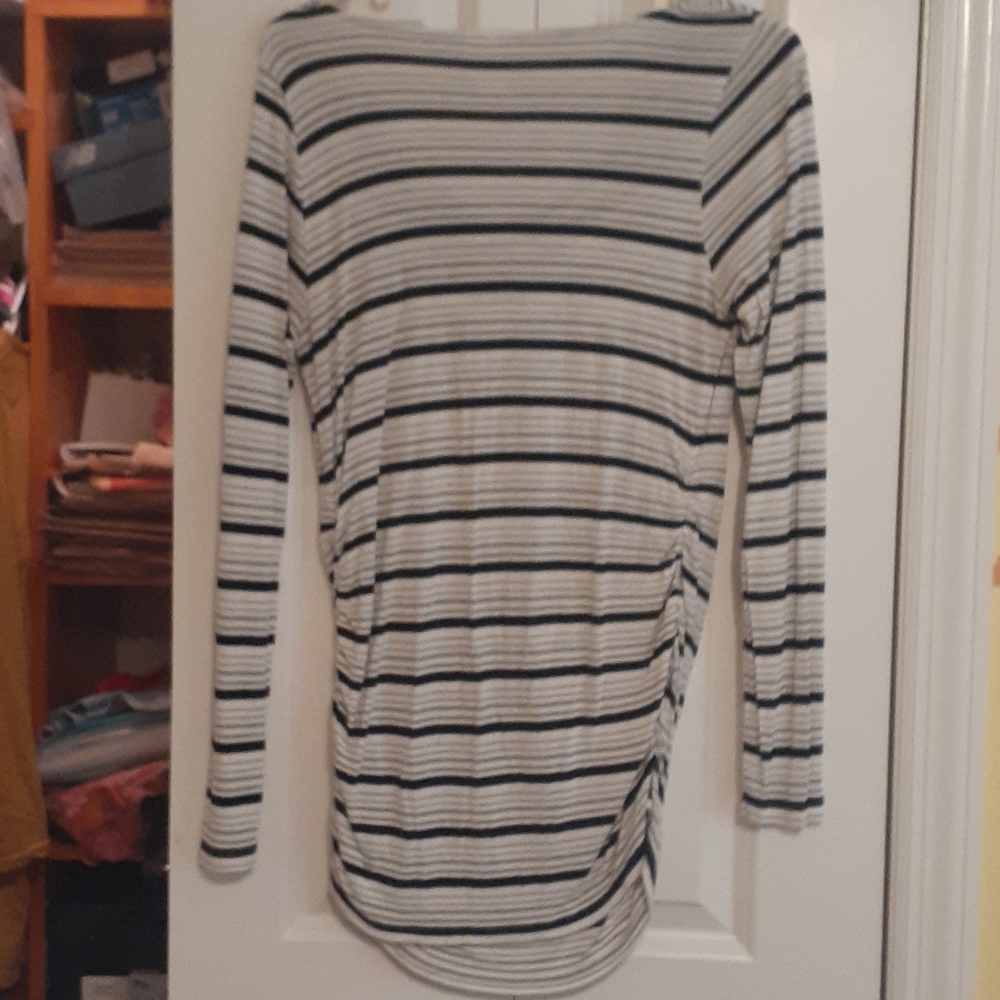 Maternity shirt - Picture 2 of 2